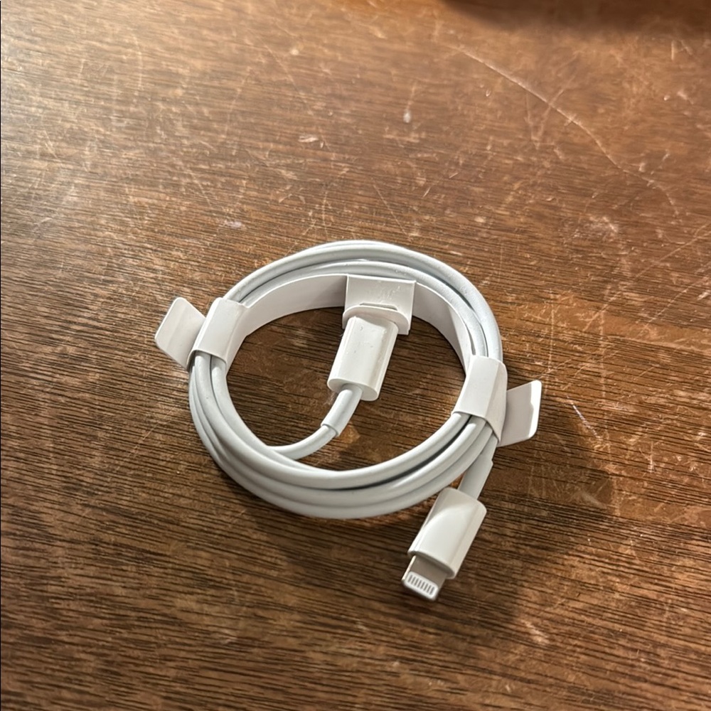 NWT Apple Cable for lighting to USB-C